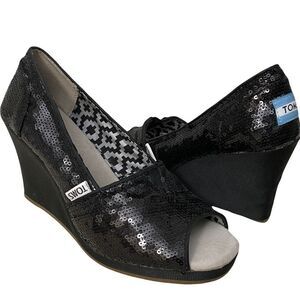 TOMS BLACK SEQUIN WEDGE 3” heel SLIP ON SHOES size women’s 6.5‎